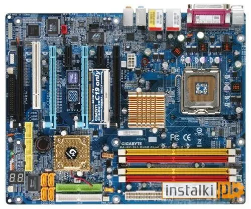 Gigabyte GA-8N-SLI Quad Royal